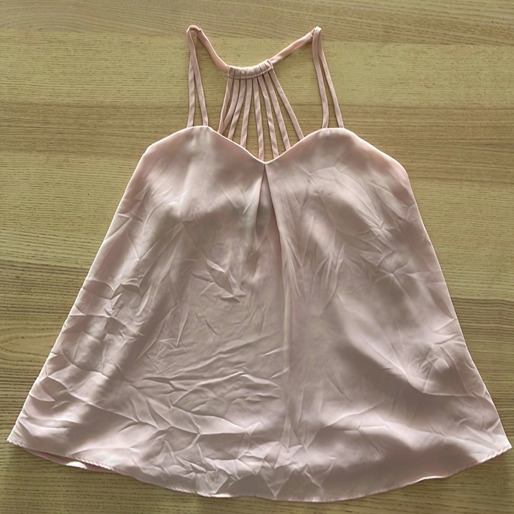 Sweetheart lightweight pink top